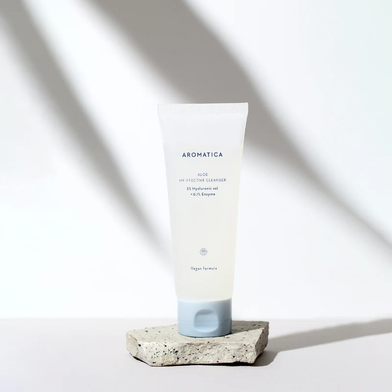 Aloe Hy-ffective Cleanser - Image 3