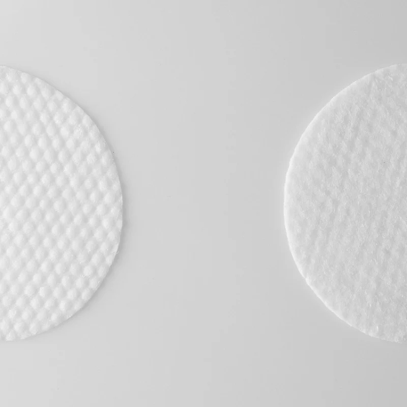 Gluconolactone (PHA) + Betula Alba Juice Cleansing Pad - Image 4