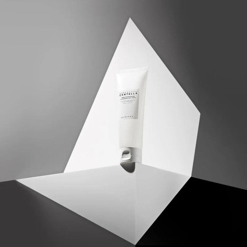 Madagascar Centella Tone Brightening Cleansing Gel Foam - Image 4